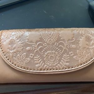 The SAK folding wallet